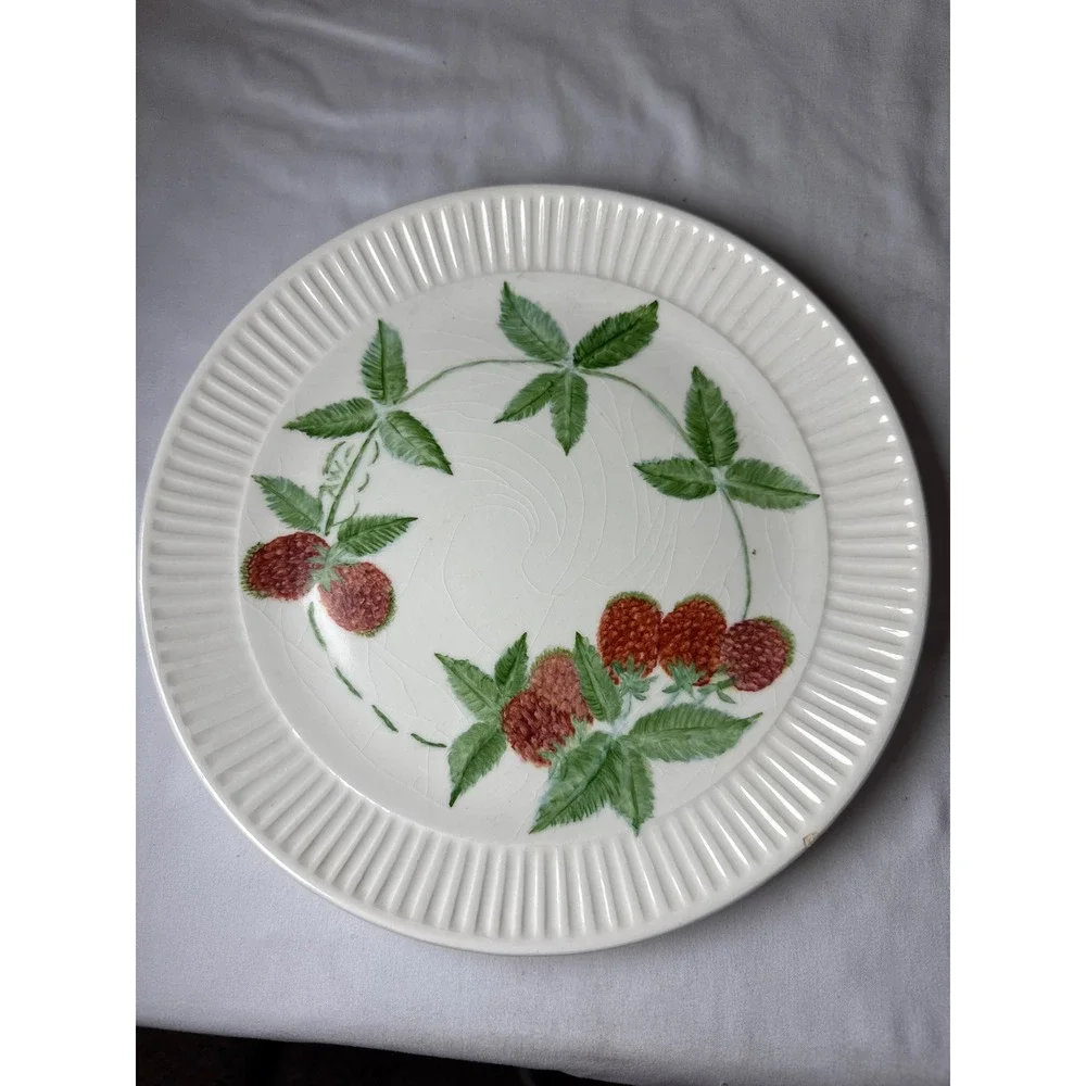 Vintage Hand Painted Raspberry Ceramic Decorative Plate Fluted Rim 8.25 Inch